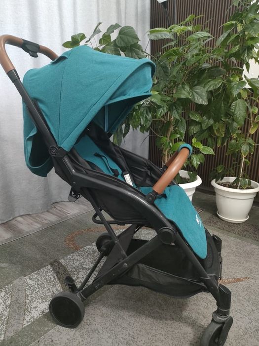 Продам детскую коляску летнюю