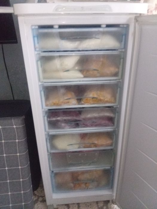 Продаётся морозильная камера