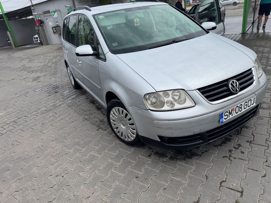 VOLKSWAGEN Touran 2004 — imagine 3
