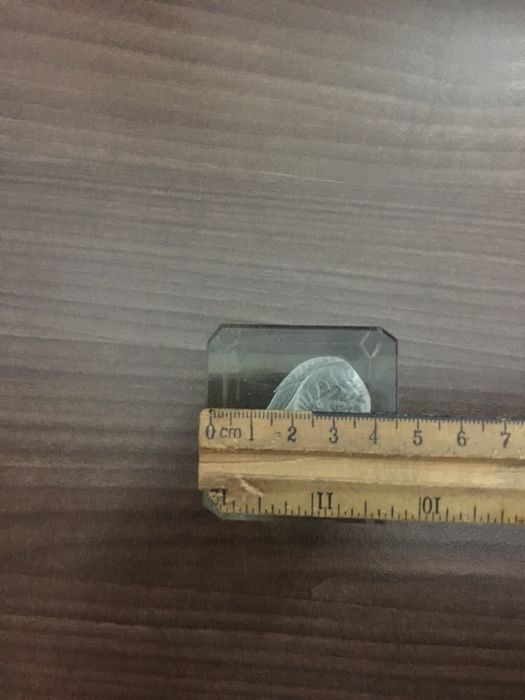 Продаётся сувенир птичка новый