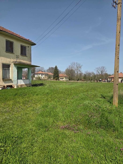 Бившо училище перфектна сграда