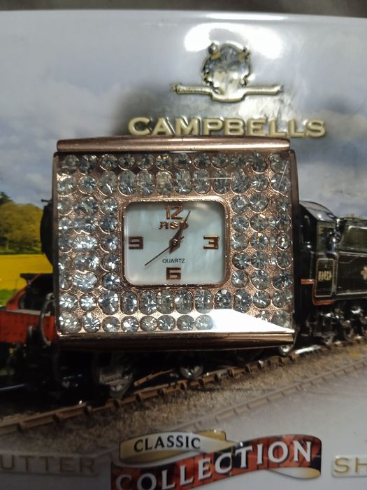 Продам часы женские