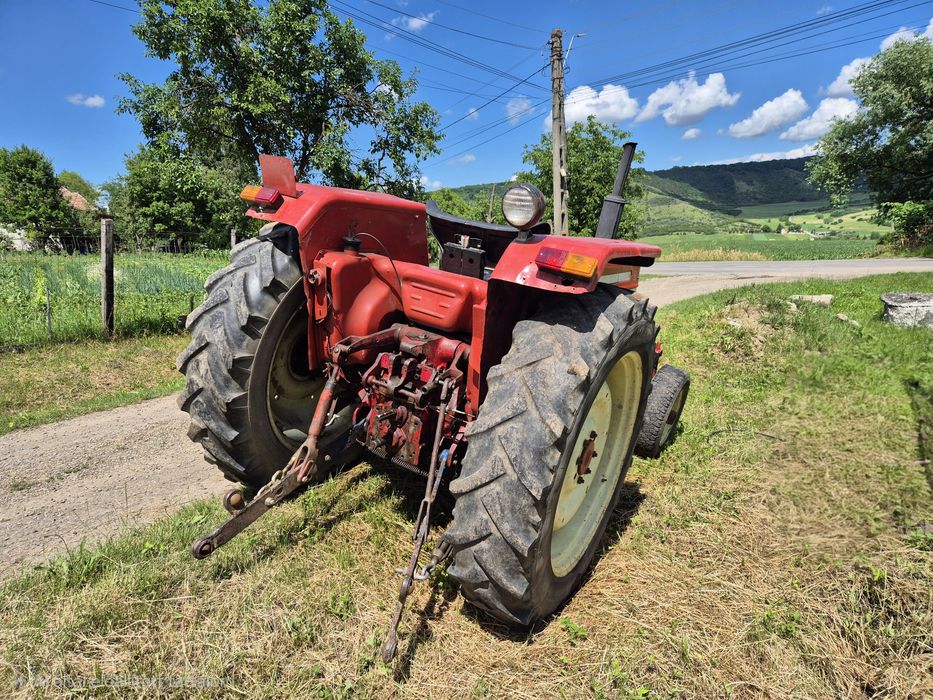 Tractor international 754