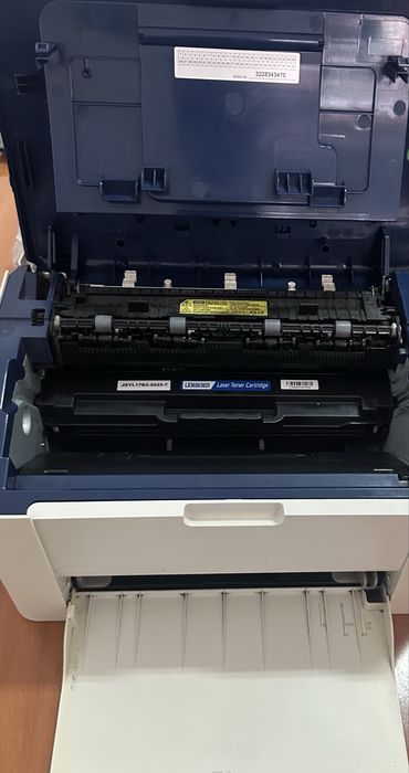 Принтер черно белый Xerox 3020