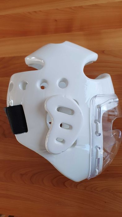 Casca de protectie Karate HAYASHI, Certificat "WUKF", Marimile S / M