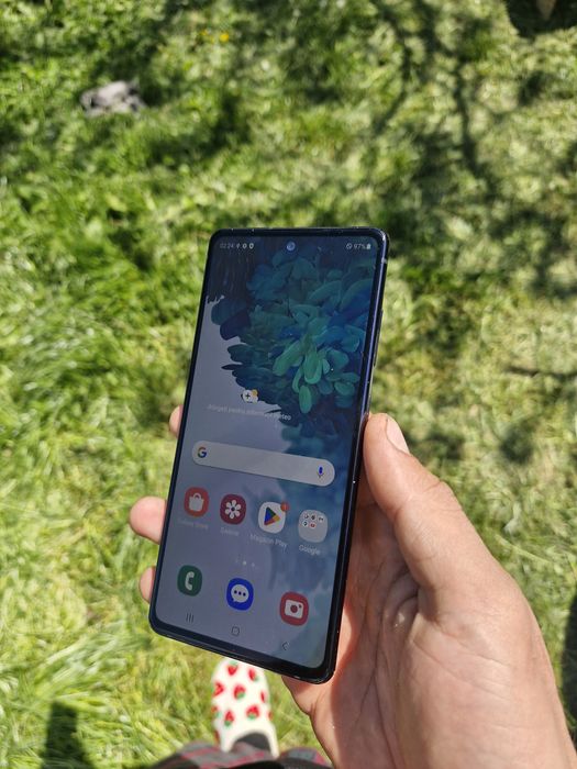 Samsung S20FE albastru
