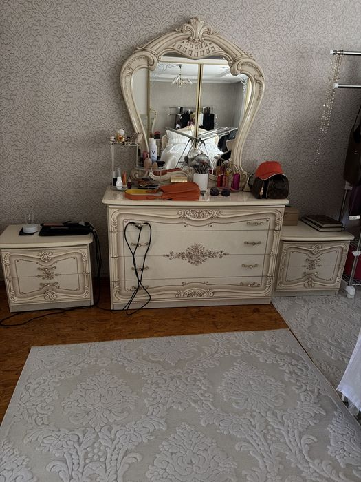 Продам спальный гарнитур, самовызов