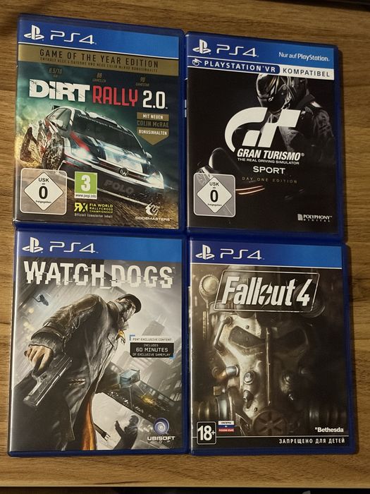 Диски с играми для Playstation 4 и Playstation 5