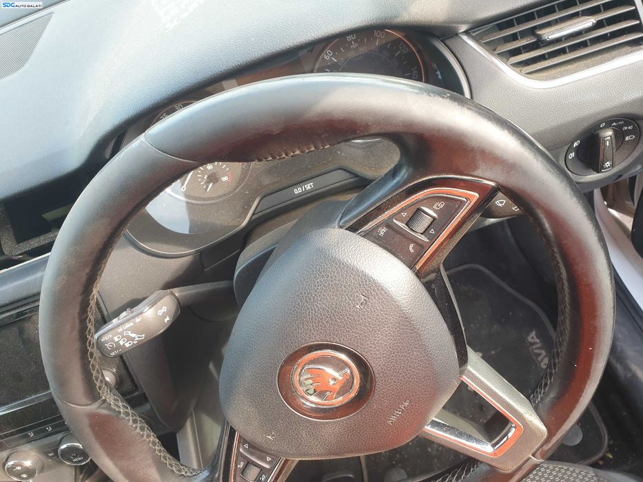 Volan 3 Spite cu Comenzi FARA Airbag cu Uzura Skoda Octavia 3 2013 - 2020 [K4758]