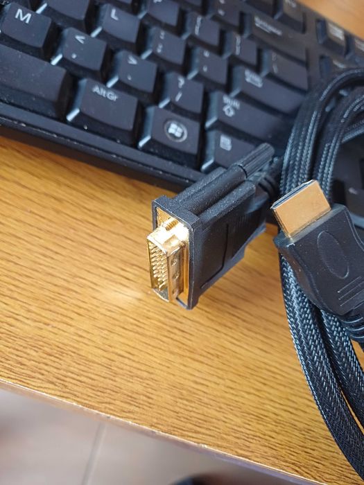 Cablu HDMI la DVI-D 1.5m braided textil negru premium–stare excelentă