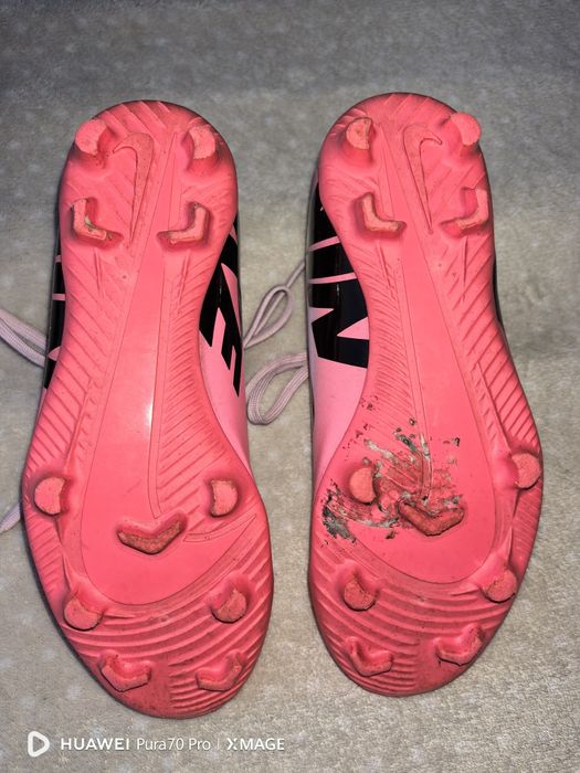 Nike страхотни детски бутонки номер 32 стелка 20.5см