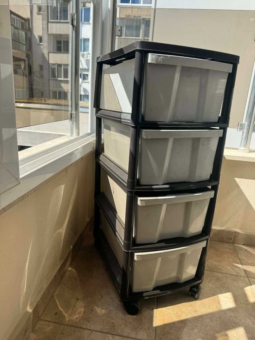 Многофункционален шкаф