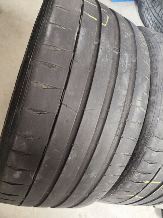 Continental Sport Contact 7 255/35/20