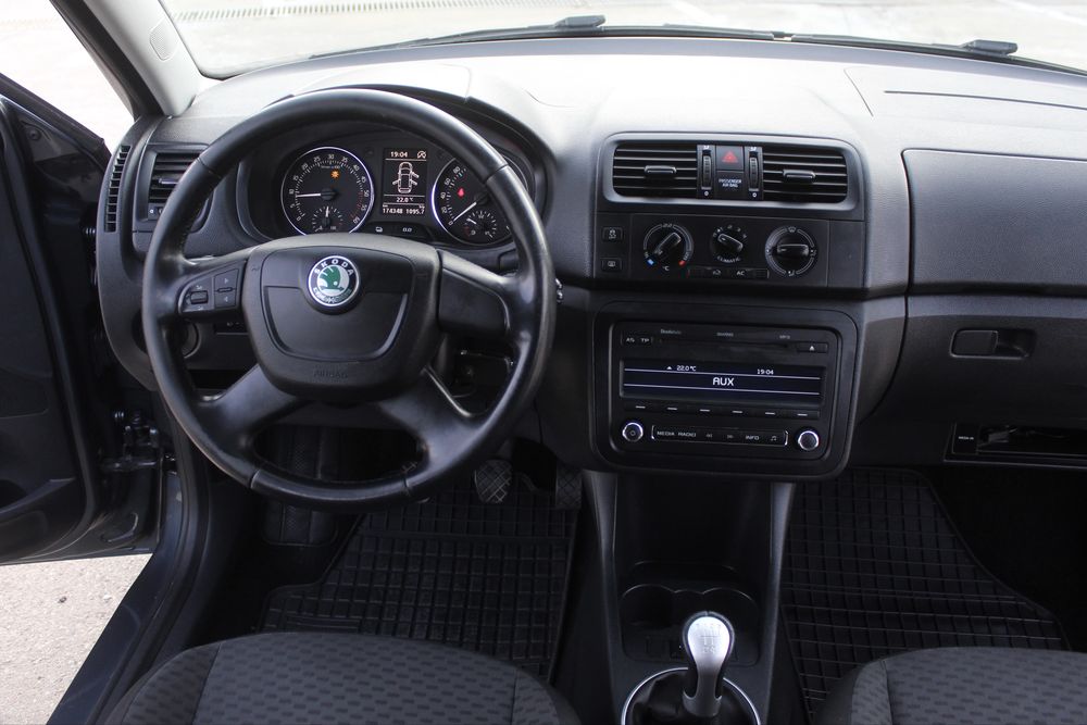 SKODA Fabia 2010 — imagine 5