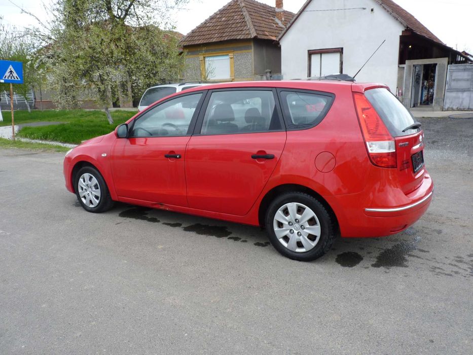 Hyundai i30 1.6 D clima