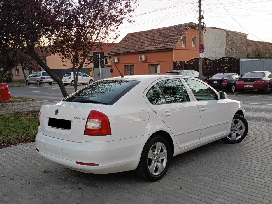 SKODA Octavia 2011 — imagine 5
