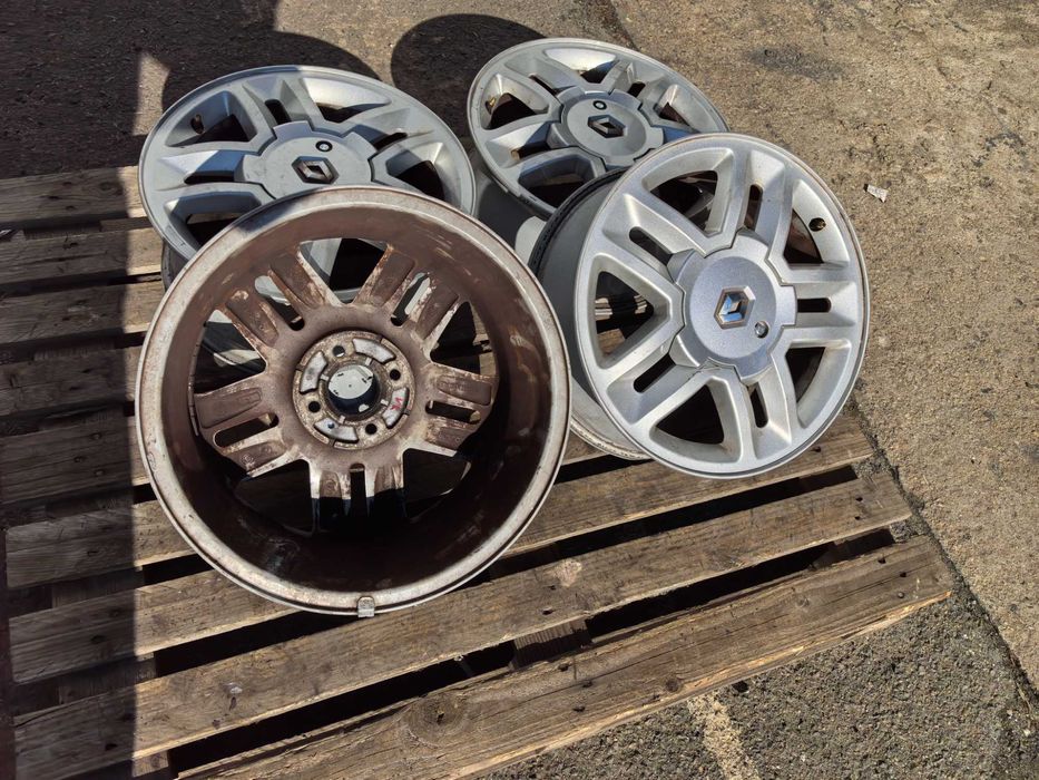 16 цола 4 х 100 мм РЕНО / Дачия - 6,5 Инча ЕТ 49