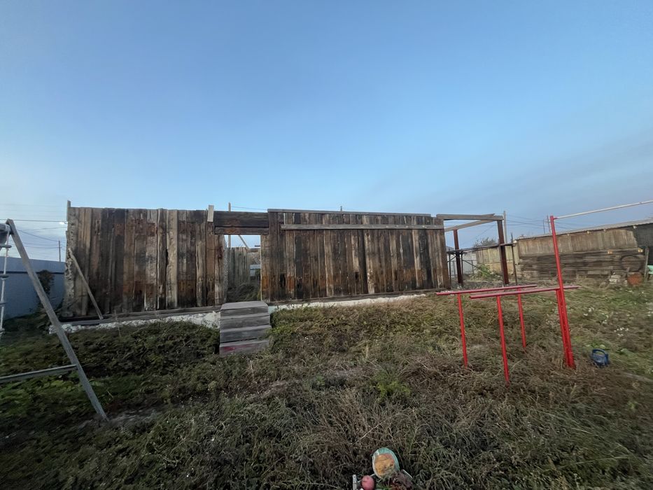 Продам участок, недострой