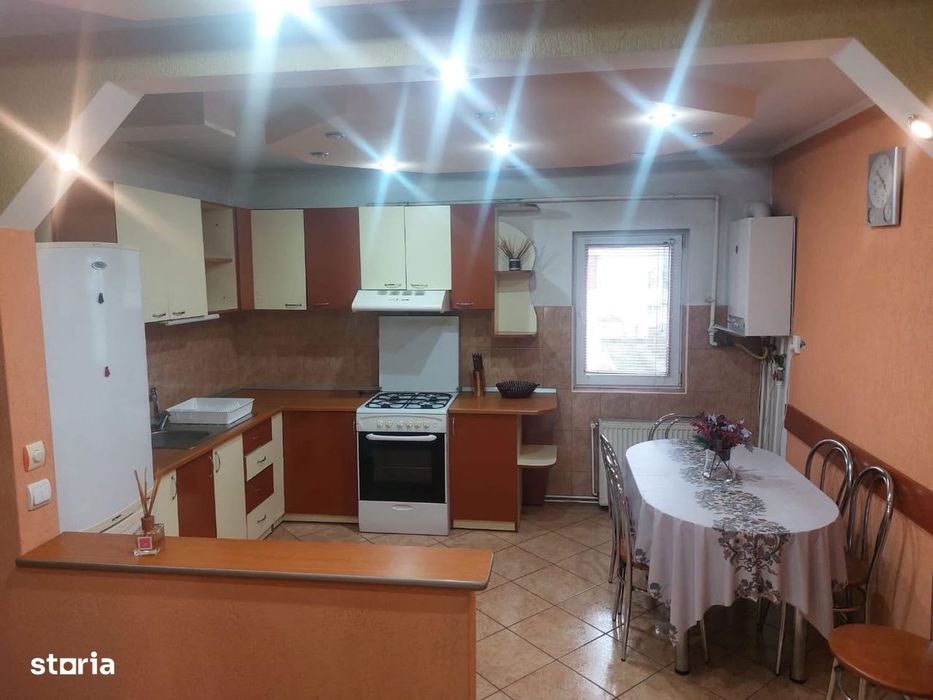 Apartament 3 camere , hol in Z , suprafata 80 mp , etaj 2 - Dva Nord