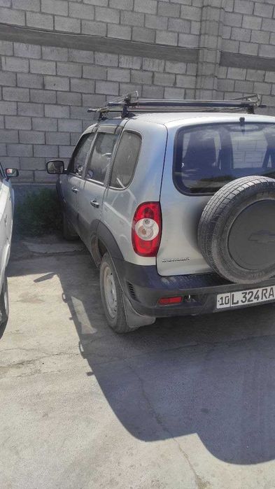 Нива Шевроле 2014 г   8500 у.е внедорожник