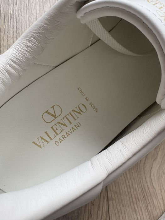 Papuci Valentino Garavani marime 43 trend old money negociabili