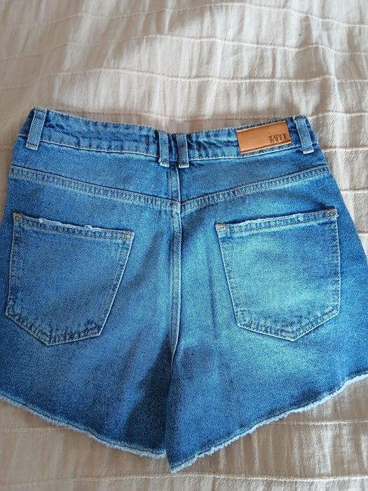 Къси панталонки висока талия, отлично състояние 34 размер