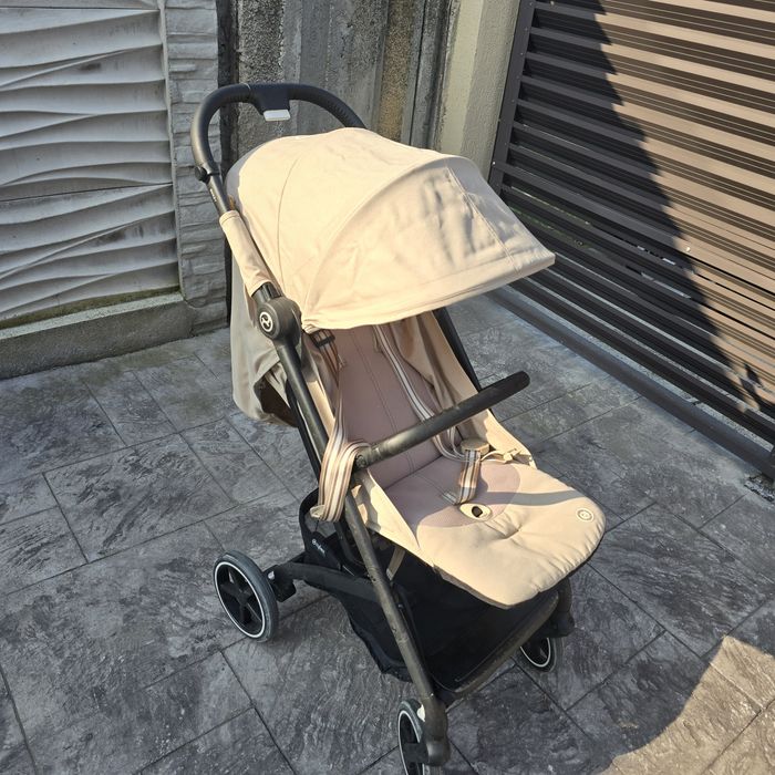 Vând cărucior Cybex Beezy