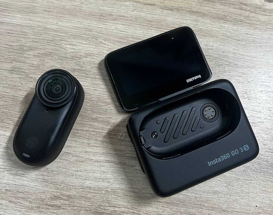Insta360 GO 3S (128GB) + полный комплект аксессуаров