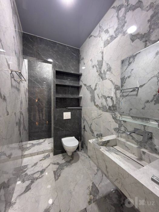 Циолковского | 400 м² | 3,2 сотки | бассейн