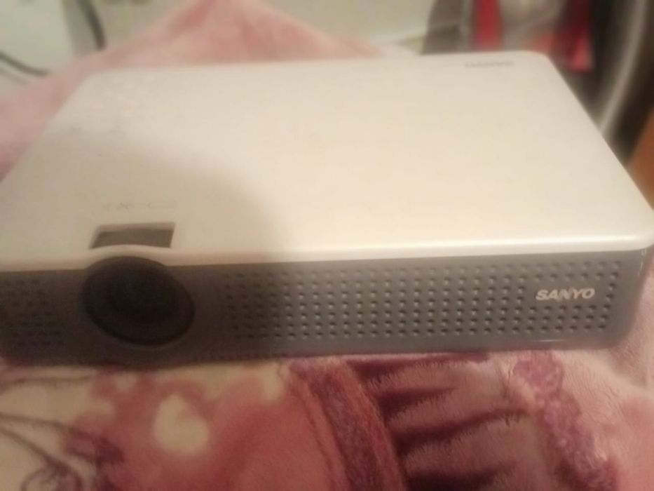 Проектор,колонка,принтер для краска