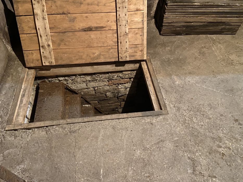 Продам гараж на КШТ