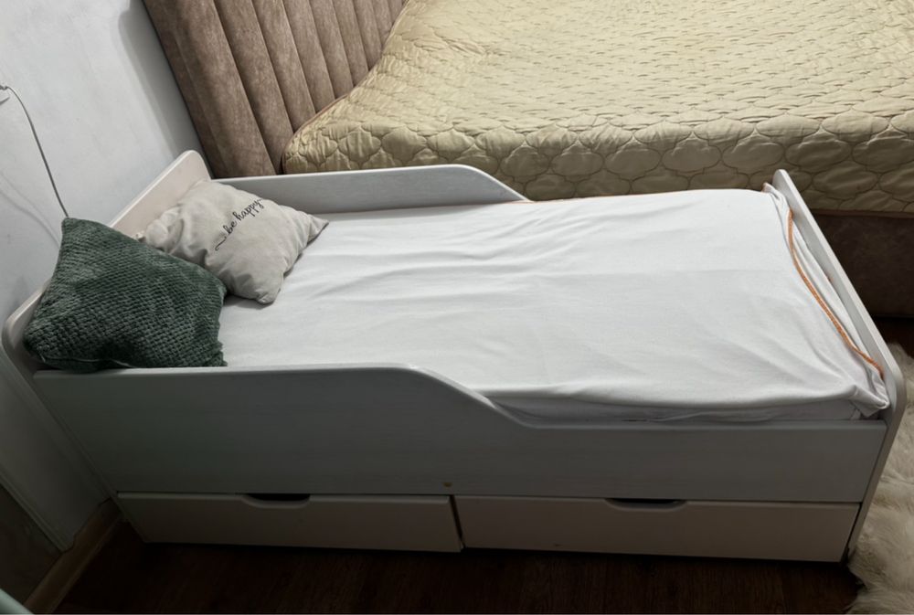 Продам кровать детскую