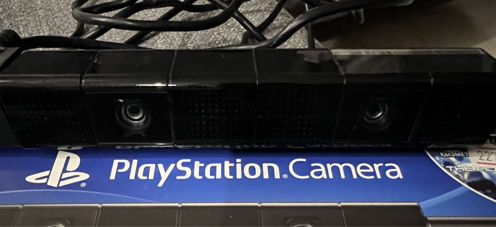 Продам камеру PlayStation 4
