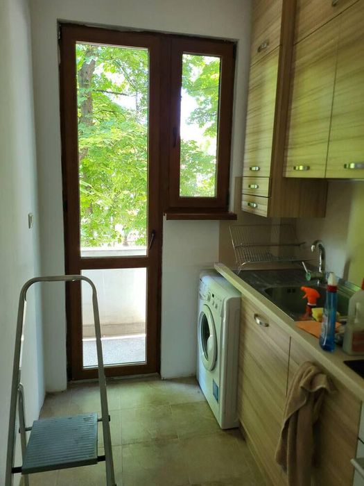 Продава се Тристаен апартамент в Бургас, Център - 84 кв.м за 3084 €/кв.м - Снимка #2