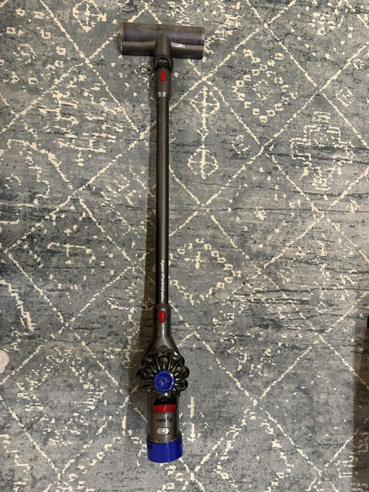 Продам пылесос DYSON V7 Animal Extra — беспроводной