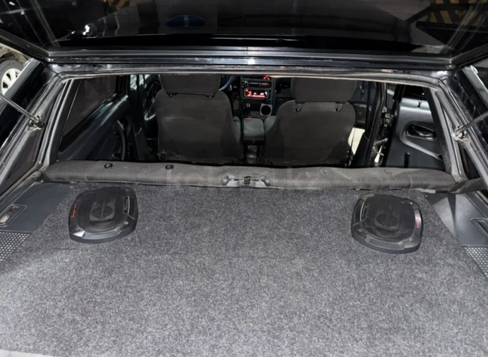 Автомобиль Ваз (Lada) 2114