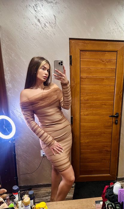 Стилна  инелегантна рокля