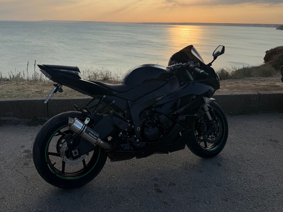 Продавам Мотор Kawasaki Ninja ZX6R