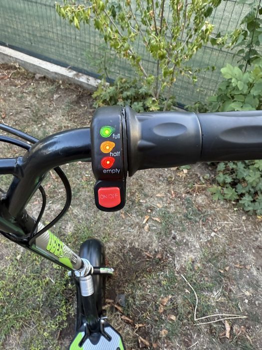 Тротинетка Uber Scoot,300W двигател.Чисто нови батерий