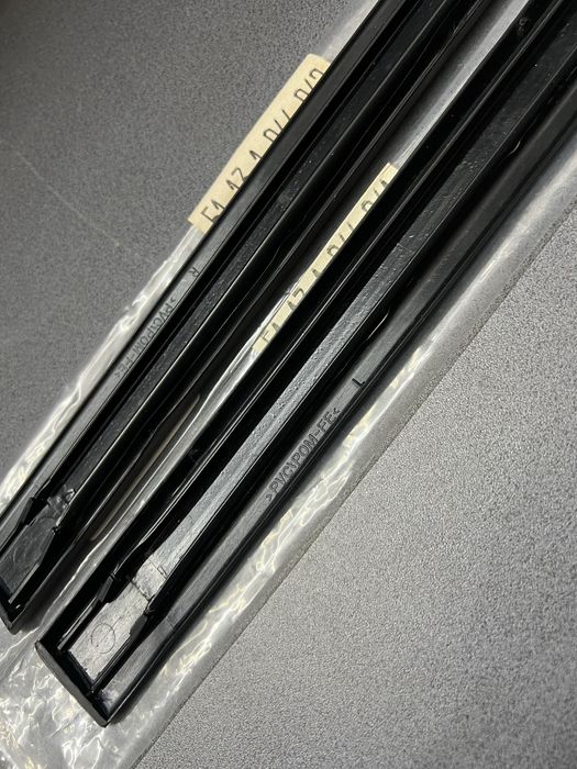 Новые молдинги на крылья bmw e34 бмв е34