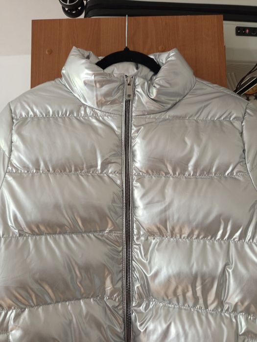 Две зимни якета еднакво 40 и 42 размер