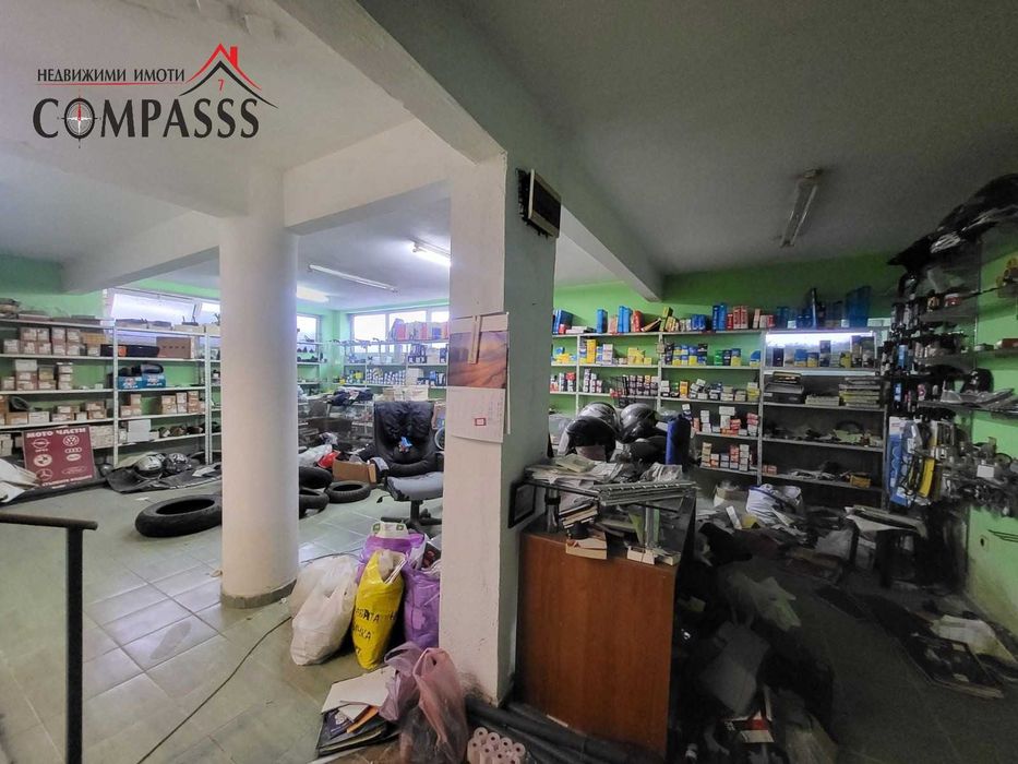 Продава се Магазин в Добрич, Център - 55 кв.м за 556 €/кв.м - Снимка #2