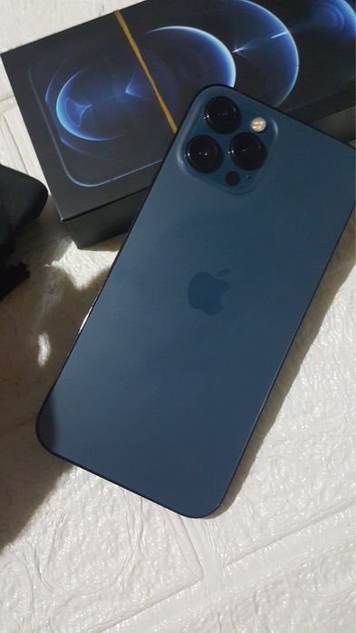 Продам Iphone 12 Pro Max 128gb торг