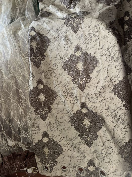 Parda sotiladi yap yangi kaltsoga tayyor