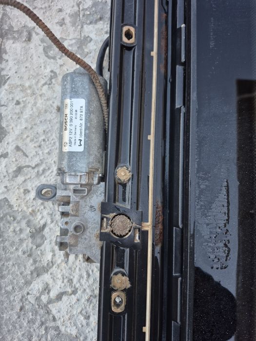 Люк Мерседес W210