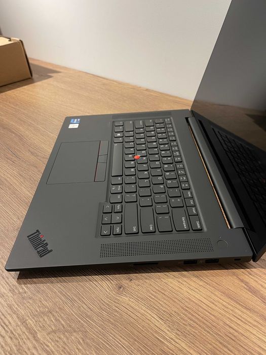 Lenovo ThinkPad P1 Gen 6 QHD 165Hz 16" i7-13800H Ndidia RTX A1000 6GB