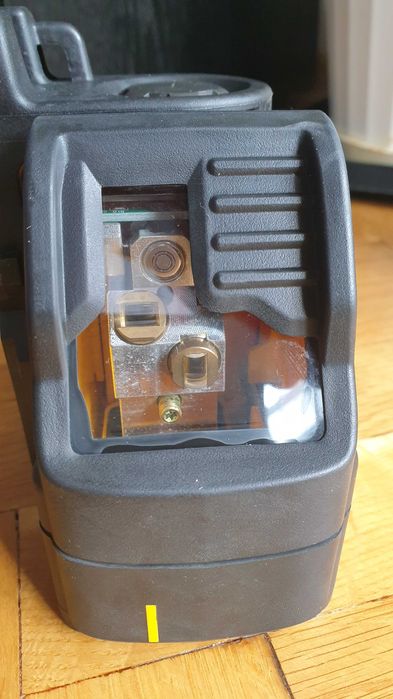 Dewalt dw088 линеен лазерен нивелир червен 50m
