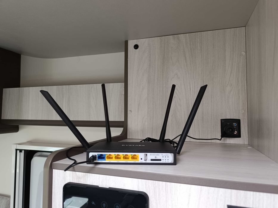 Router Camper Rulote Autorulote Taxi Uber  4G SIM Card, 12V Portabil