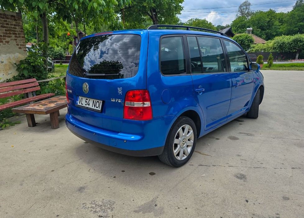 VOLKSWAGEN Touran 2004 — imagine 5