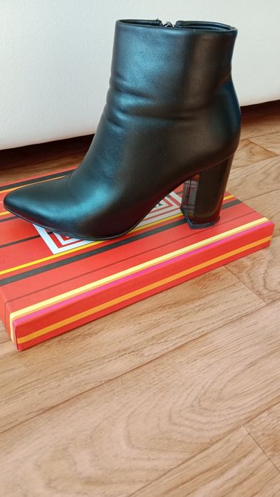 Осенние сапожки 8 000